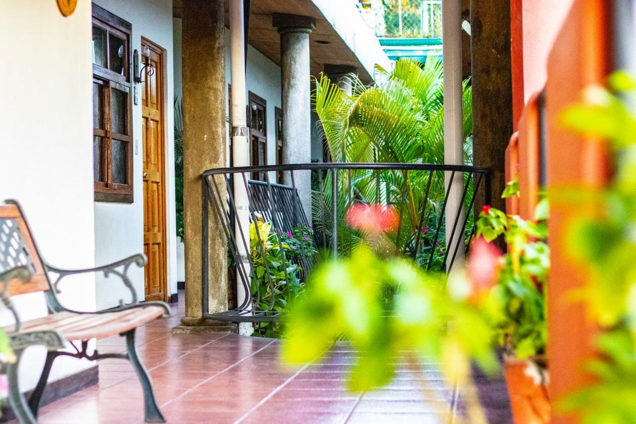 Hotel Arbol De Fuego San Salvador Luaran gambar